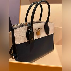 Very rare Louis Vuitton C. STEAMER MM bag in excellent condition